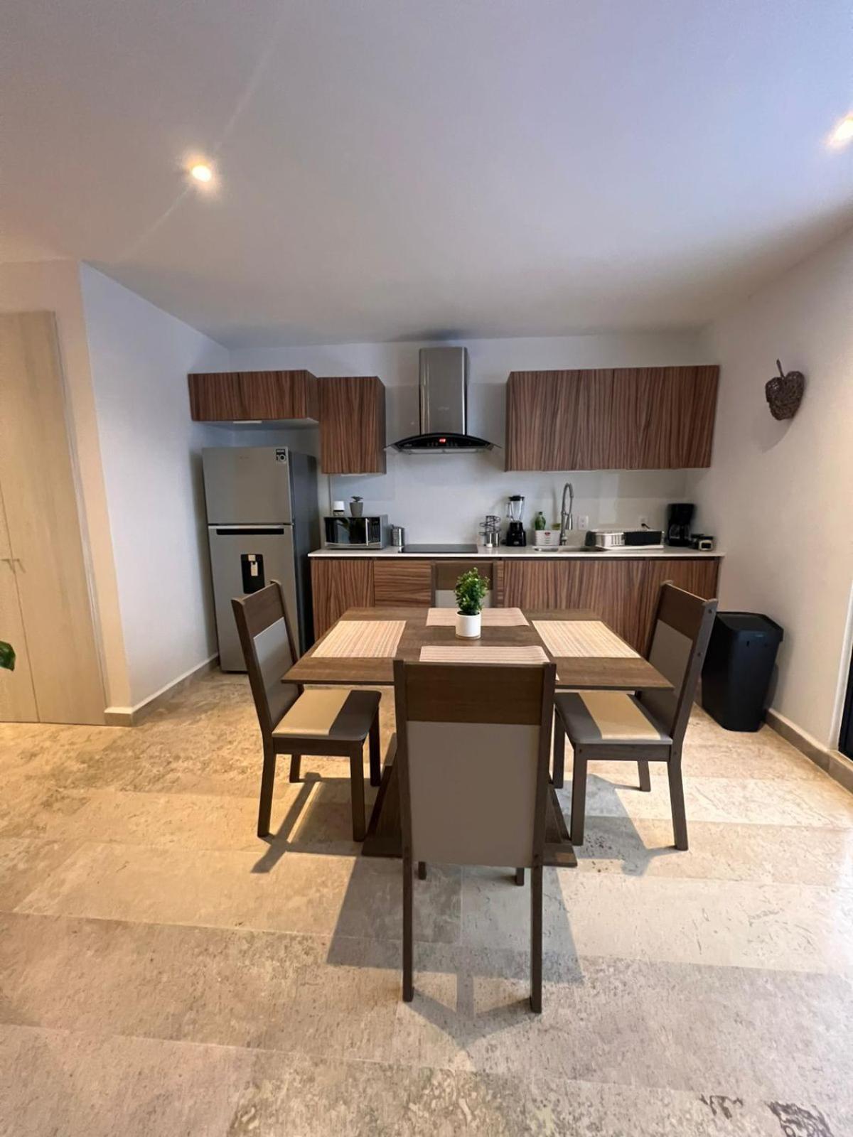 Tulum-onebedroom-fastwifi-pooltable-privatetub Apartment